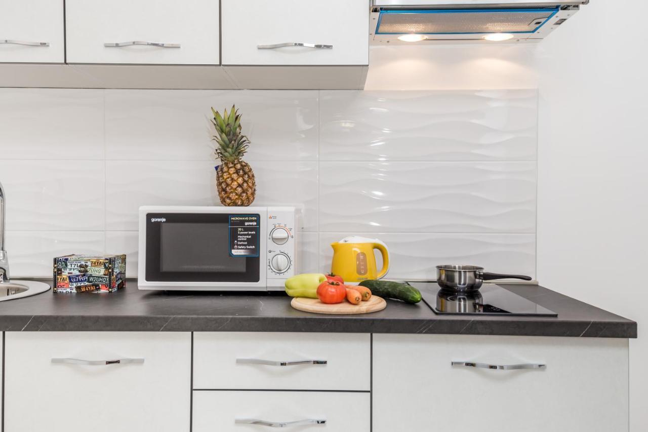 With Center Apartment